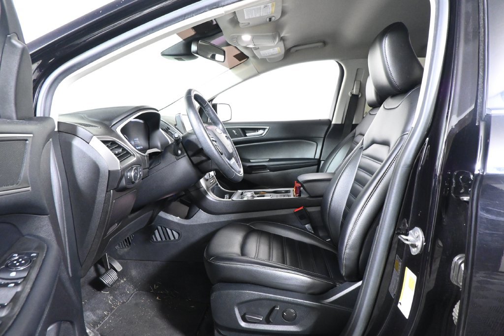 Used 2021 Ford Edge SEL w/ Convenience Package AWD/4WD image 3