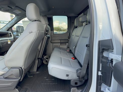 New 2026 Ford F550 4x4 SuperCab Super Duty image 32