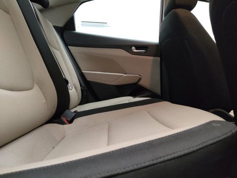 Used 2022 Hyundai Accent SE FWD image 19
