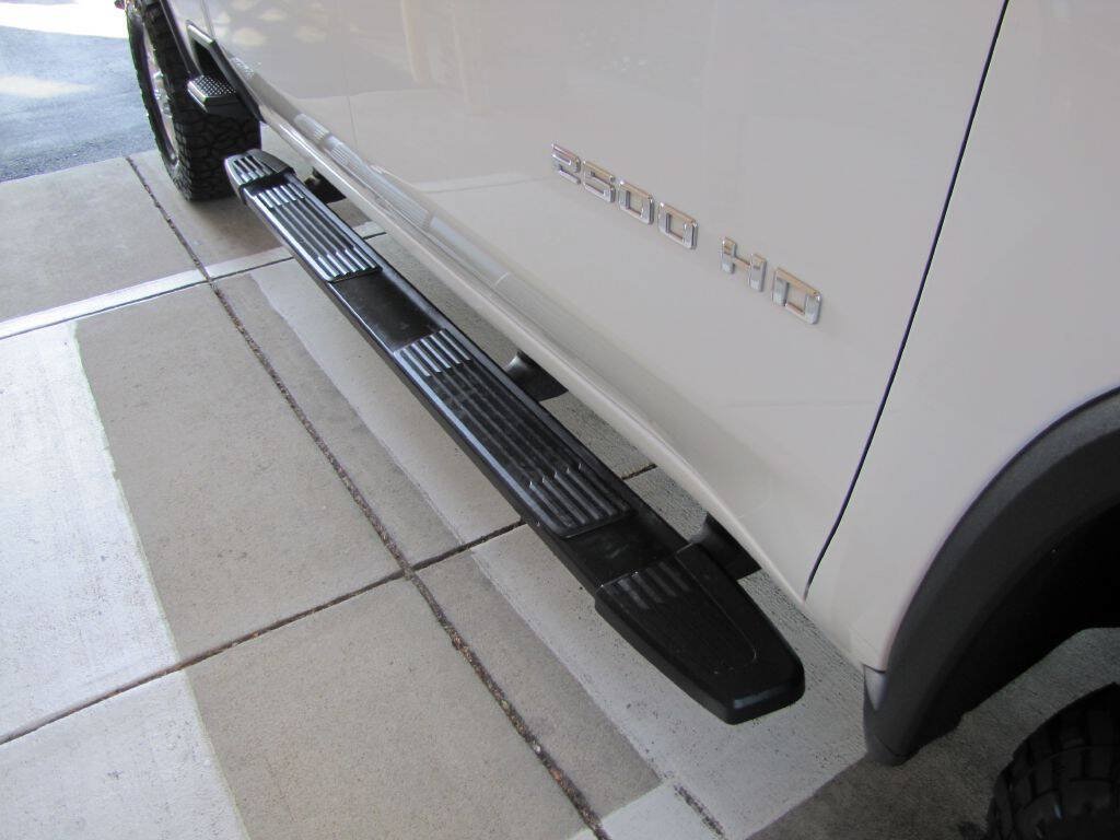 Used 2020 Chevrolet Silverado 2500 LT w/ Z71 Off-Road Package AWD/4WD image 27