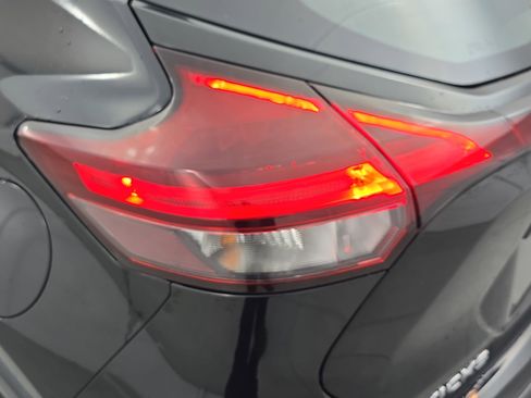 Certified 2021 Nissan Kicks S image 31