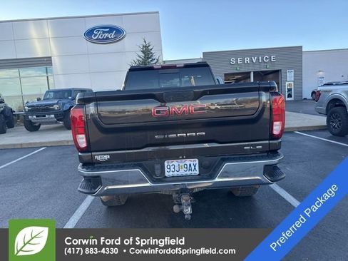 Used 2021 GMC Sierra 2500 SLE w/ SLE Value Package; image 4