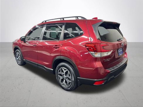 Used 2023 Subaru Forester Premium AWD/4WD image 4