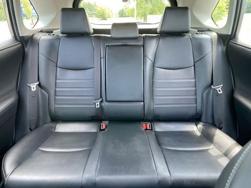 Used 2020 Toyota RAV4 Limited image 24