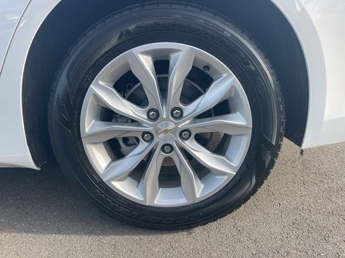 Used 2024 Chevrolet Malibu LT image 30