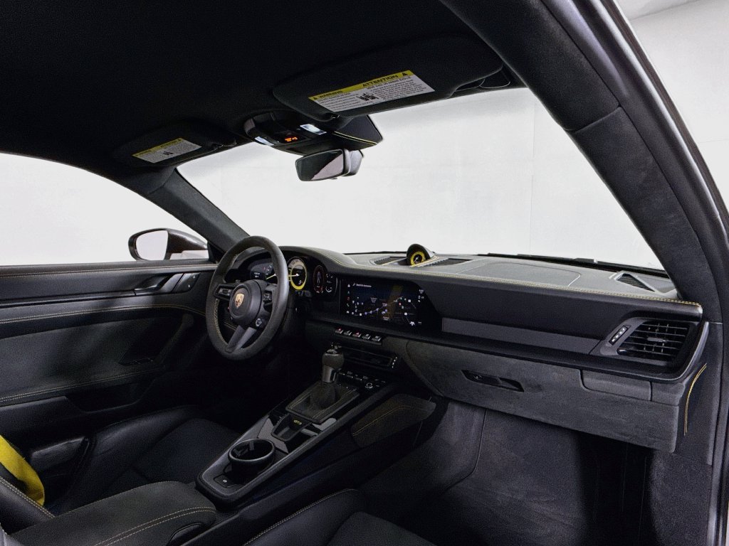 Certified 2024 Porsche 911 GT3 RWD image 17