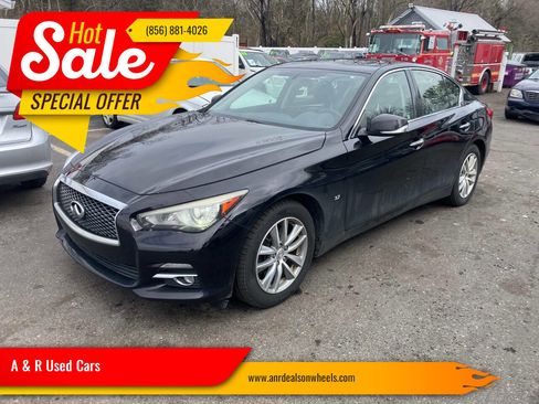 Used 2014 INFINITI Q50 2.0t w/ Moonroof Package image 1