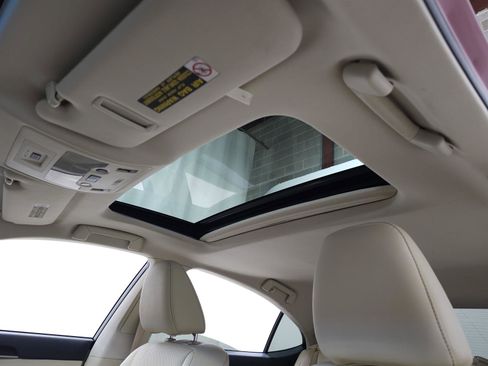 Used 2015 Lexus ES 350 w/ Premium Package image 13