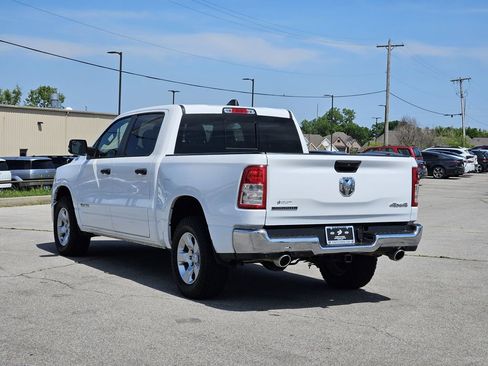Used 2023 RAM 1500 Big Horn AWD/4WD image 3