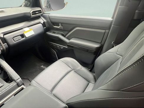 New 2026 Toyota 4Runner Limited AWD/4WD image 12
