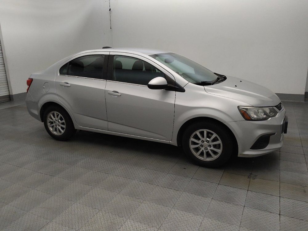 Used 2018 Chevrolet Sonic LT FWD image 11