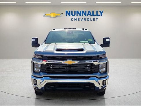 New 2026 Chevrolet Silverado 3500 LT w/ Convenience Package AWD/4WD image 7