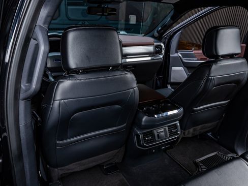 Used 2023 Ford F150 Lariat w/ Equipment Group 502A High image 33