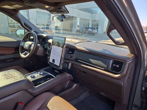 Used 2024 Ford Expedition Max King Ranch AWD/4WD image 12