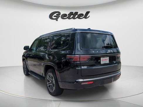 Used 2024 Jeep Wagoneer Series II RWD image 7