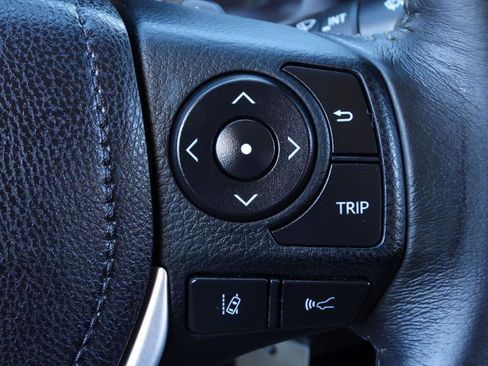 Used 2017 Toyota Corolla SE image 63