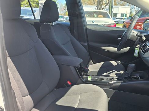 Used 2020 Toyota Corolla LE FWD image 12