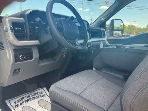 New 2026 Ford F250 XL AWD/4WD image 15