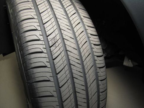 Certified 2024 Honda HR-V LX image 25