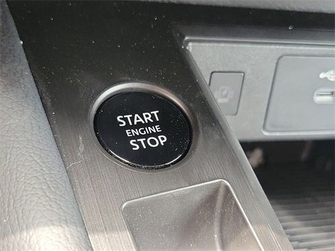 New 2025 Nissan Kicks SR image 14