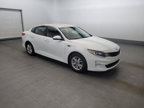 Used 2018 Kia Optima LX FWD image 11