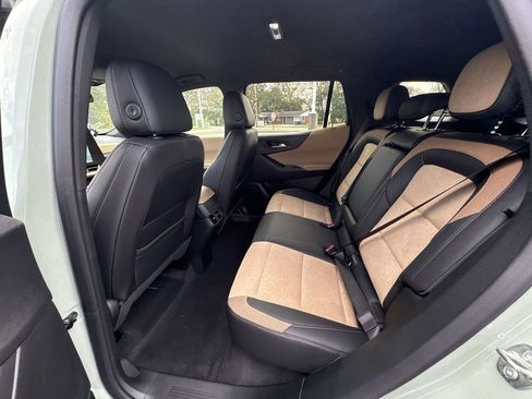 New 2026 Chevrolet Equinox ACTIV w/ Convenience Package III AWD/4WD image 24