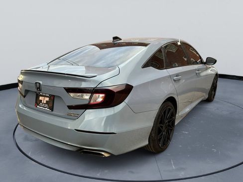 Used 2022 Honda Accord Sport Special Edition image 4