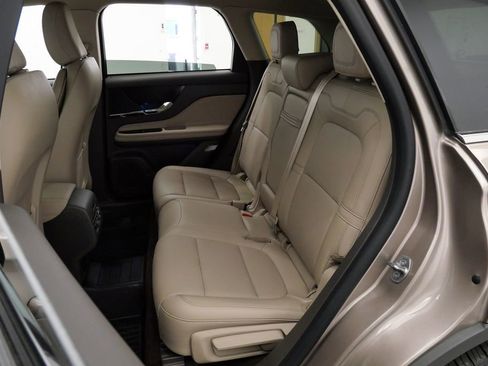 Used 2021 Lincoln Corsair AWD w/ Equipment Group 101A image 21