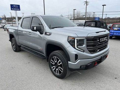Used 2023 GMC Sierra 1500 AT4 w/ AT4 Preferred Package image 11