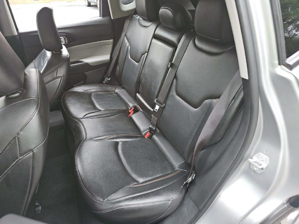 Used 2022 Jeep Compass Limited AWD/4WD image 7