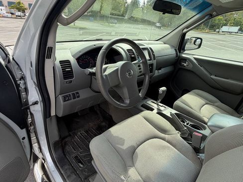 Used 2006 Nissan Frontier SE w/ (P01) Power Pkg RWD image 10