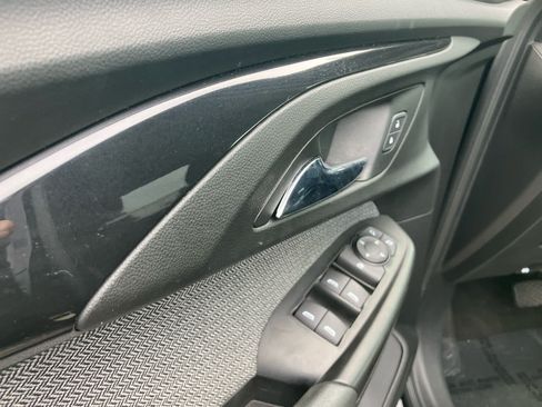 Used 2021 Chevrolet TrailBlazer LT w/ Convenience Package FWD image 10