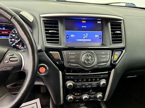 Used 2019 Nissan Pathfinder SV w/ SV All Weather Package AWD/4WD image 17