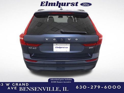 Used 2023 Volvo XC60 B5 Core image 4