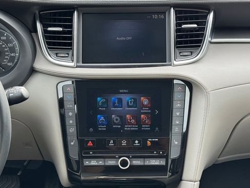 Used 2023 INFINITI QX50 Luxe AWD/4WD image 21