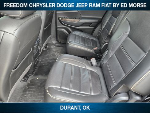 Used 2020 GMC Acadia Denali w/ Technology Package FWD image 21