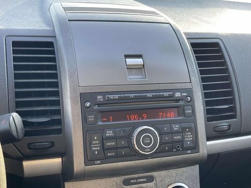 Used 2011 Nissan Sentra 2.0 S FWD image 27