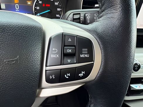 Certified 2022 Ford Explorer XLT w/ Equipment Group 202A AWD/4WD image 20