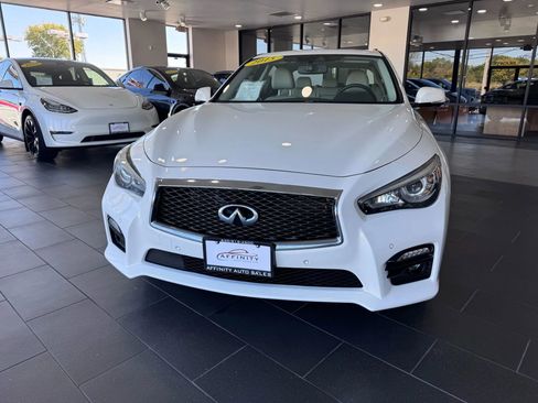 Used 2015 INFINITI Q50 Sport w/ Technology Package image 8