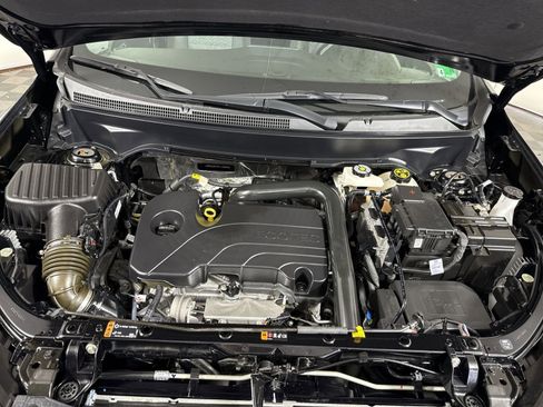 Used 2023 Chevrolet Equinox LT image 28