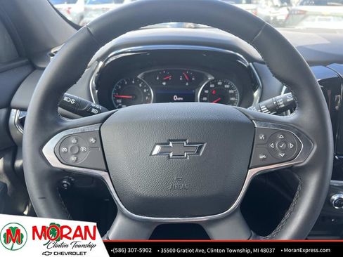 Certified 2023 Chevrolet Traverse LT FWD image 19
