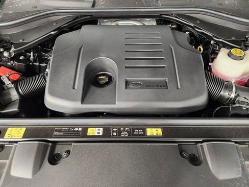 New 2026 Land Rover Range Rover SE AWD/4WD image 32