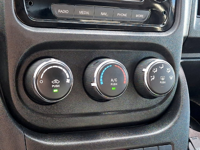 Used 2019 RAM ProMaster 2500 w/ Interior Convenience Group FWD image 13