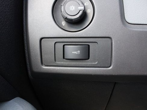 Used 2011 Ford F150 XLT AWD/4WD image 8