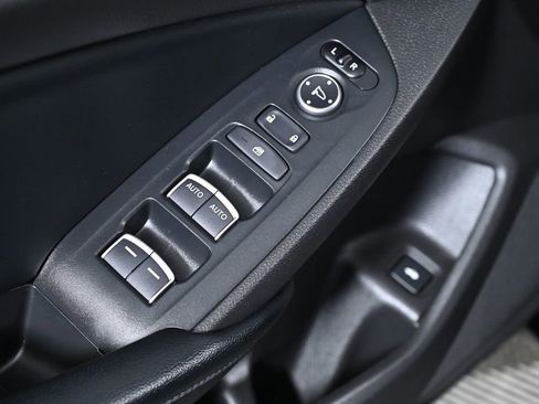 Used 2018 Honda Accord EX-L image 18