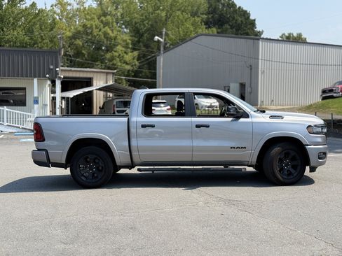 Used 2025 RAM 1500 Big Horn AWD/4WD image 8