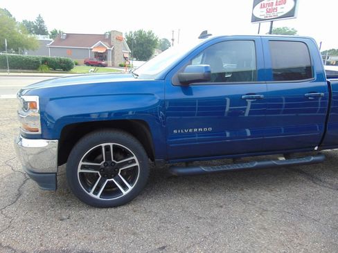 Used 2019 Chevrolet Silverado 1500 LT w/ LPO, Black Pack AWD/4WD image 12