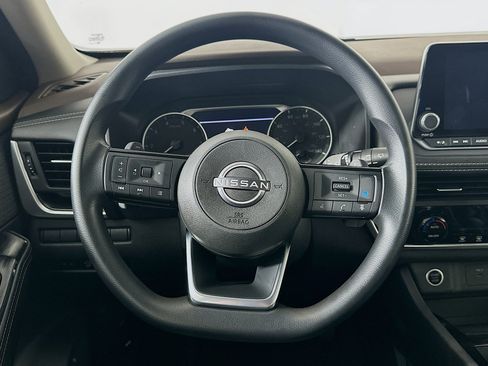 Used 2023 Nissan Rogue SV AWD/4WD image 18
