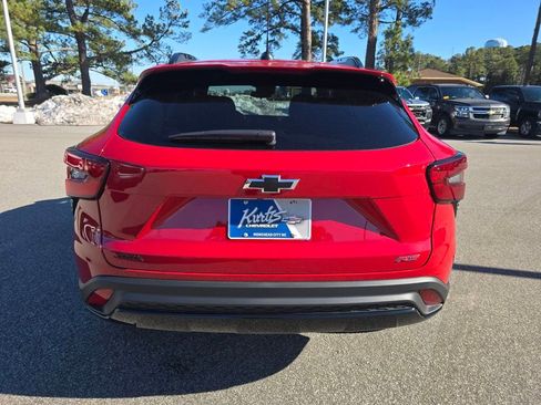 New 2026 Chevrolet Trax RS FWD image 4
