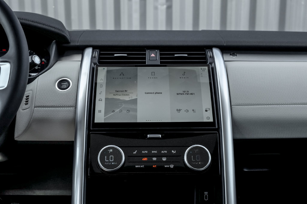 New 2026 Land Rover Discovery Limited Edition AWD/4WD image 19